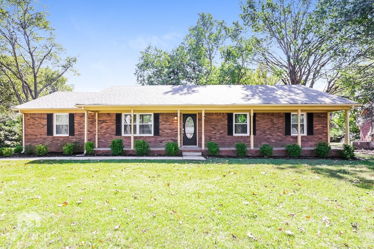 Foto principal - 907 Briar Ct