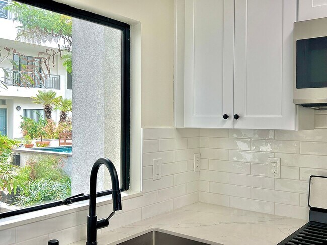 Foto del edificio - Updated 2-Bedroom 3 Bathroom Pasadena Town...