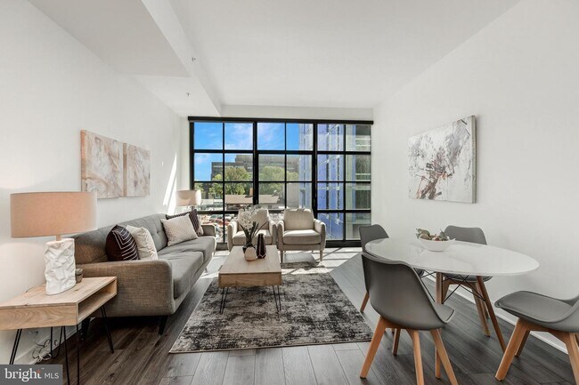 Living room - 2030 8th St NW