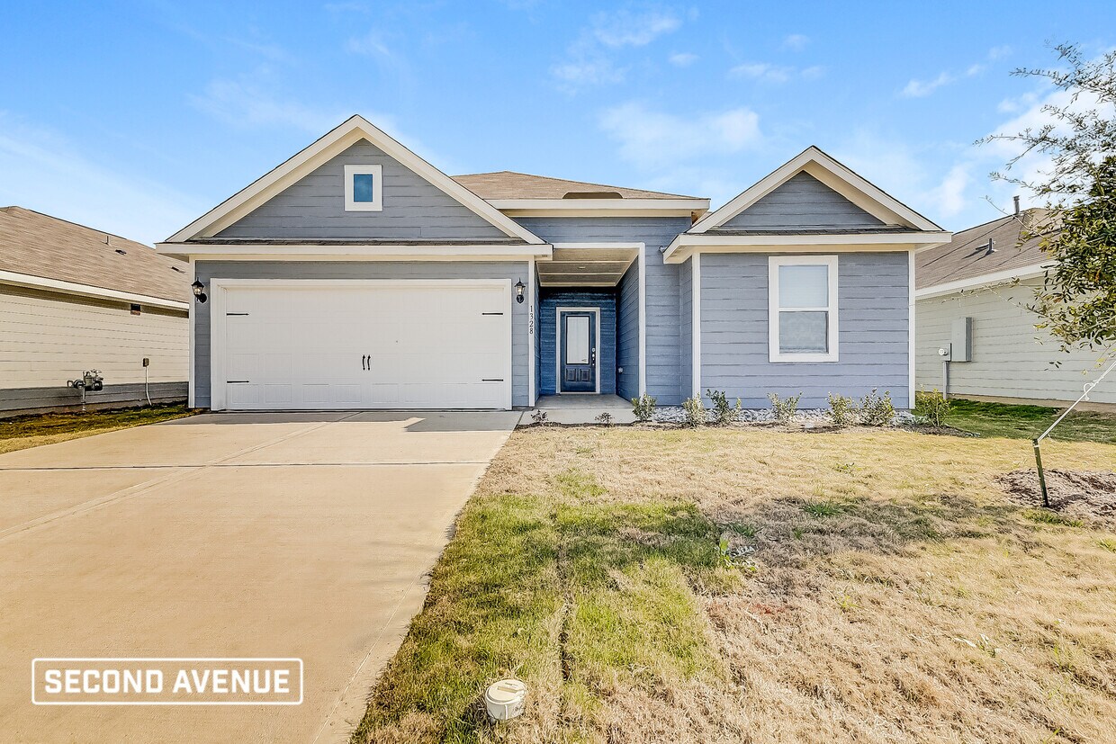 Foto principal - 1328 Woodwinds Dr
