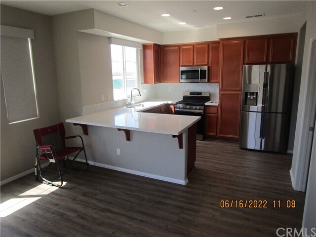 Foto del edificio - 824 Coriander Dr