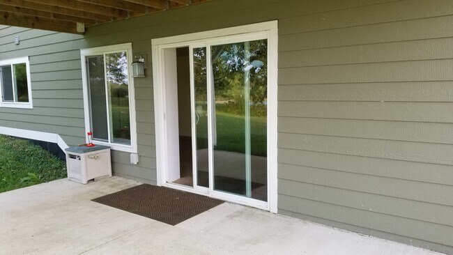Building Photo - 2257 Walton Lake Dr