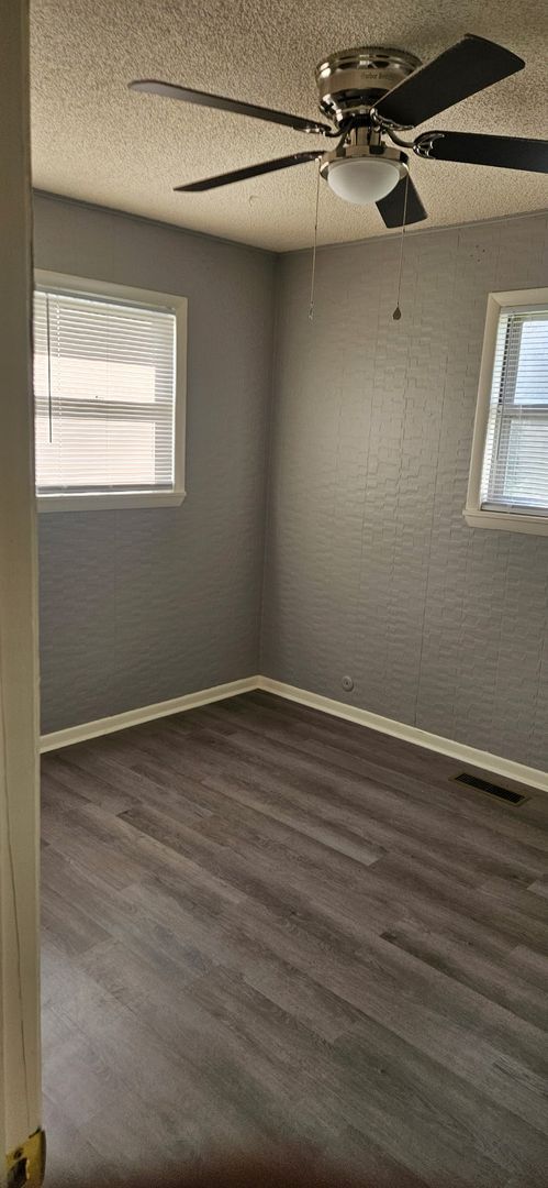 Foto del edificio - 5408 S Hutchinson Ct