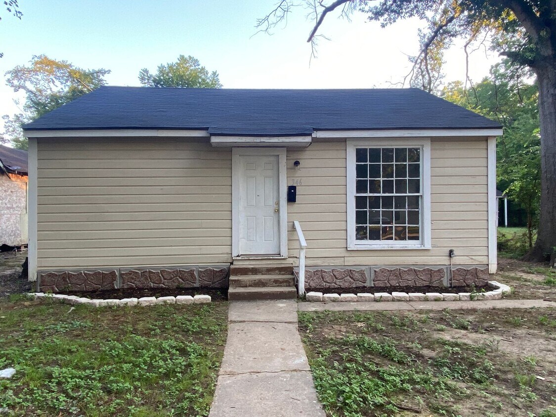 Foto principal - 346 E 73rd St
