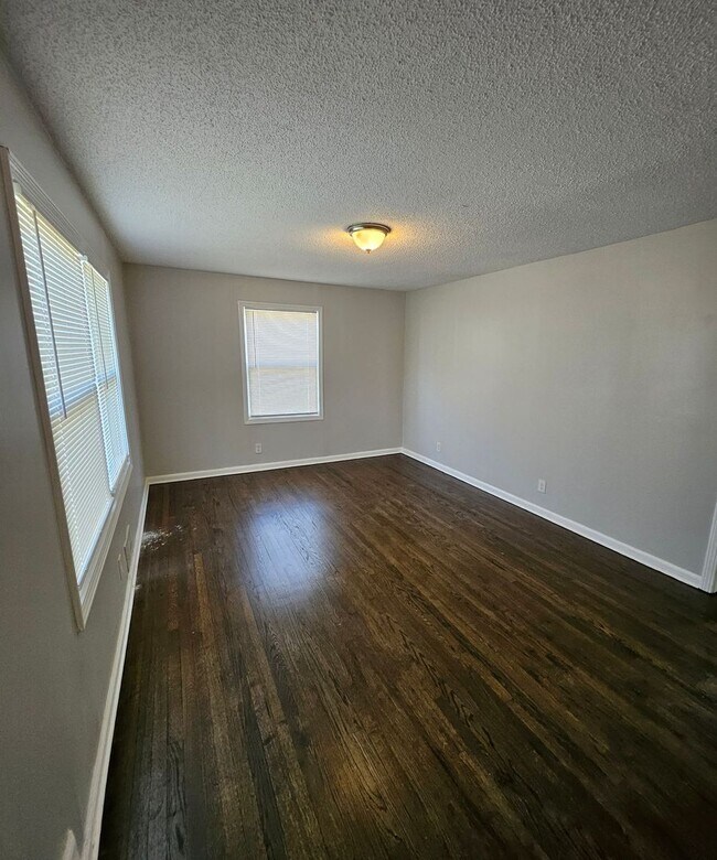 Foto del edificio - Charming Kansas City Home with Hardwood Fl...