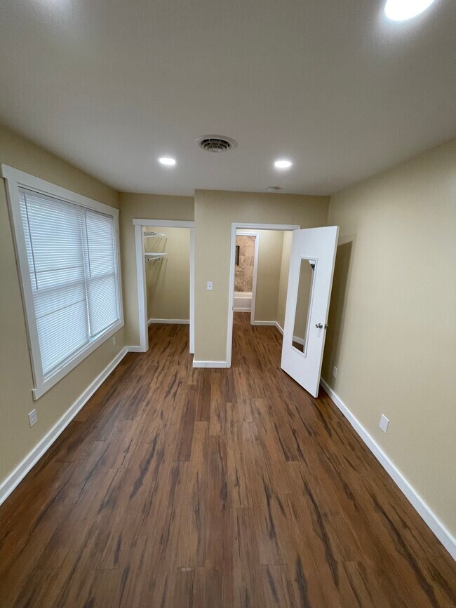 133 E Main St Unit 133.5 B, Beckley, WV 25801 Apartments in Beckley