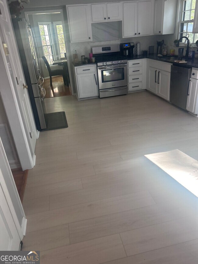 Foto del edificio - 3595 Chastain Ct