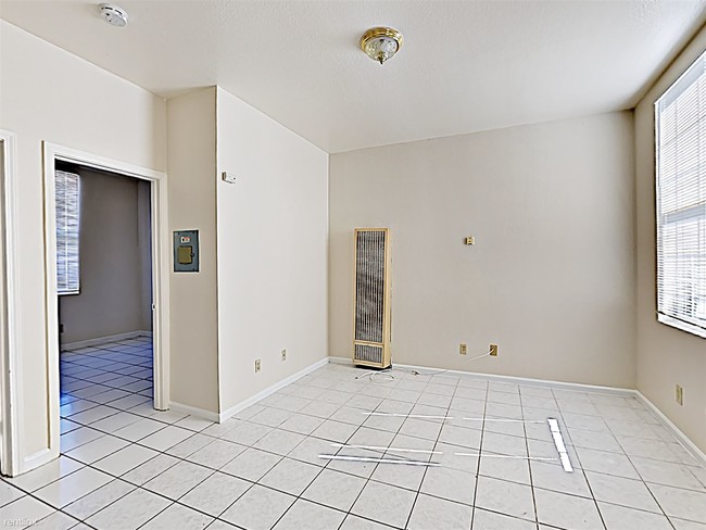 Building Photo - 3302 California St