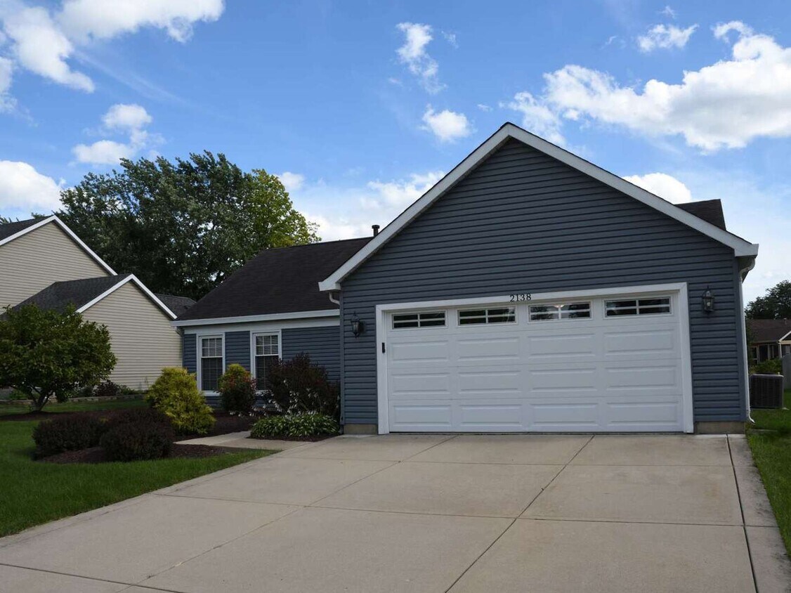 Foto principal - 2138 Stirrup Ln