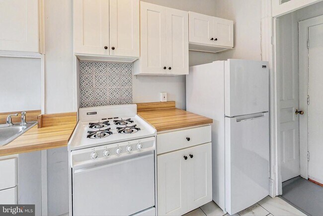 Foto del edificio - 2121 N St NW