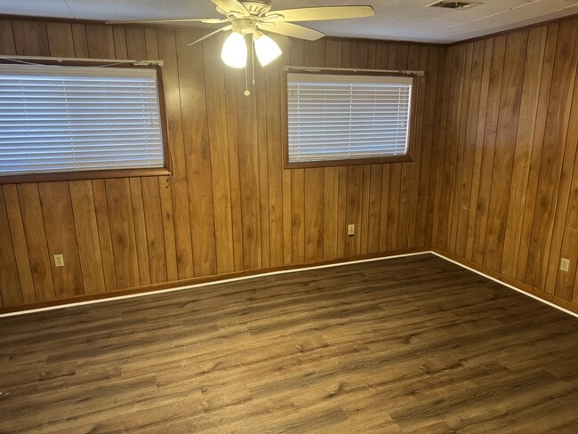 Foto del edificio - 513 3rd St