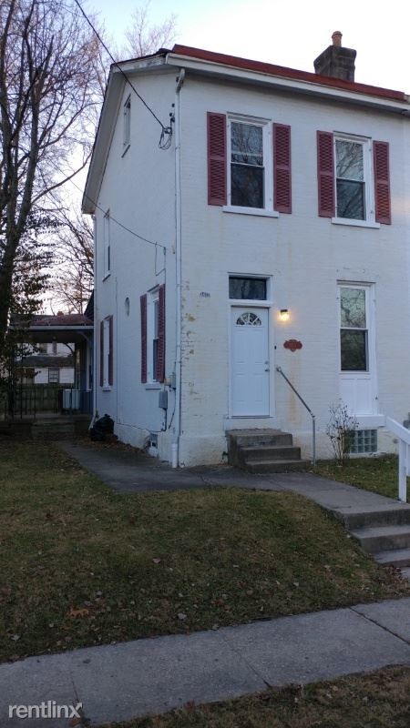 Foto principal - 2 br, 1.5 bath Townhome - 1415 Laidlaw Ave