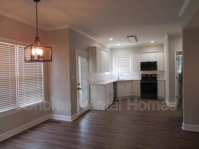 Foto del edificio - 1843 Russet Woods Ln