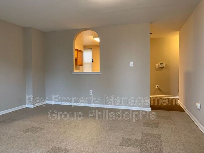 Foto del edificio - 3035 Frankford Ave