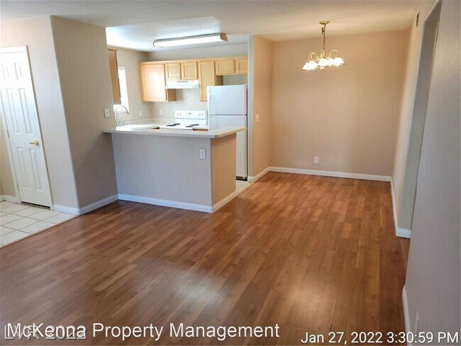 Foto del edificio - 2 br, 2 bath House - 2984 Juniper Hills 201
