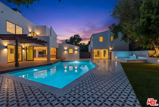 Foto del edificio - 382 Aderno Way