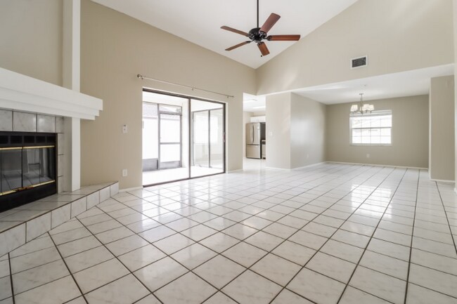 Foto del edificio - 9513 Drakemill Ct