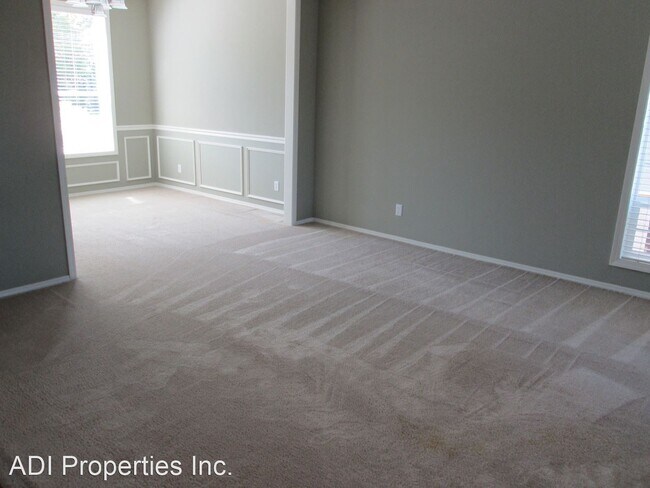Building Photo - 4 br, 3 bath House - 12540 NW Brimpton Ct.