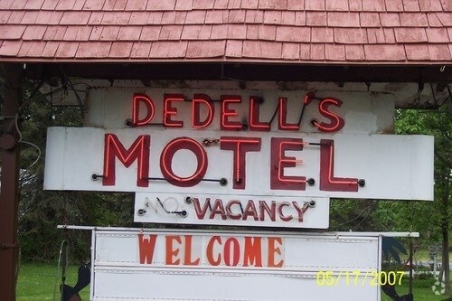 Foto del edificio - Dedell's Motel Rentals