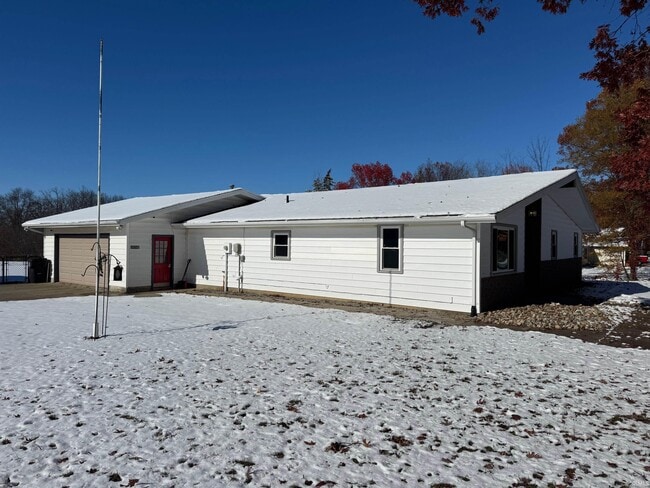 Foto del edificio - 10521 Bethel Rd