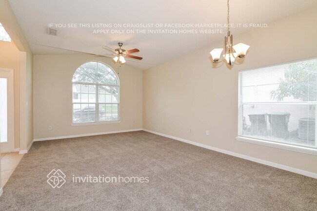 Foto del edificio - 7679 Rex Hill Trail