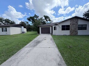 Building Photo - 3213 Julia Ct