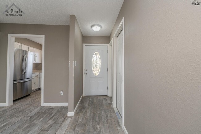 Building Photo - 4825 Colleen Dr