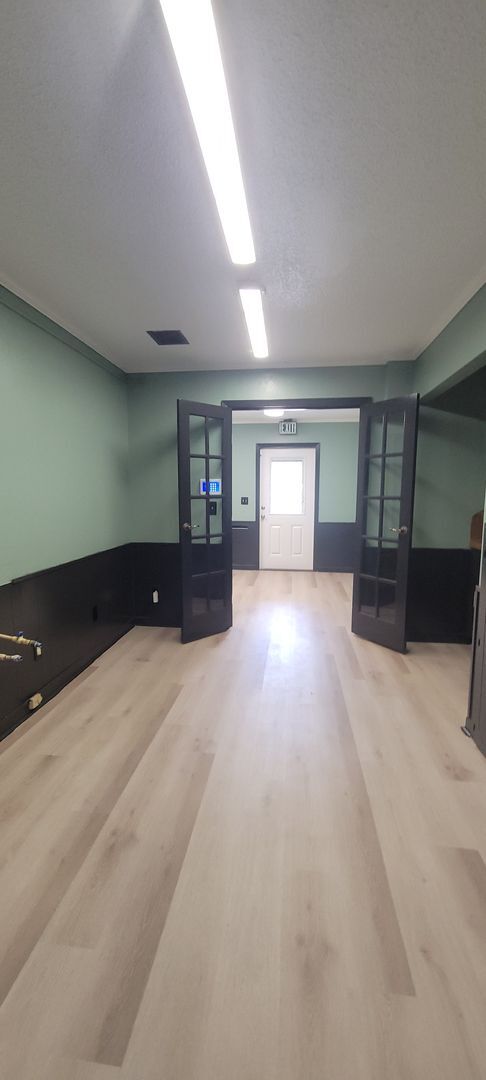 Foto del edificio - 7600 Pines Rd