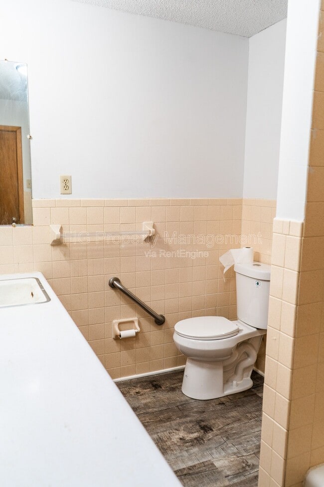 Building Photo - 4223 Buffat Mill Rd