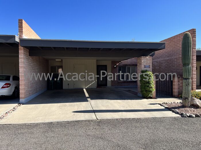 Primary Photo - Catalina Foothills Townhouse
