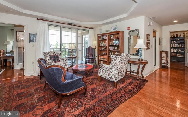 Building Photo - 2217 Windrow Dr