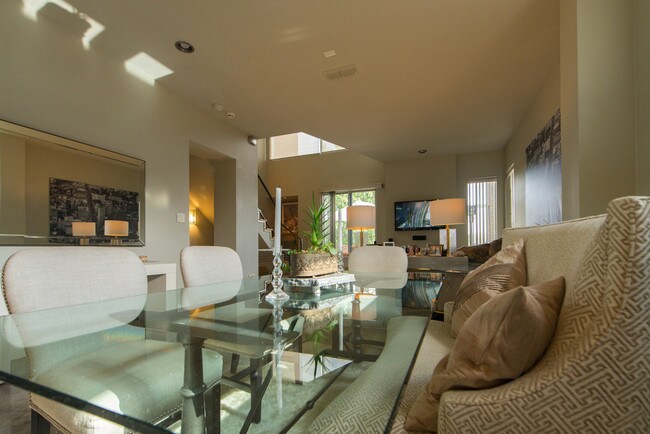 Building Photo - 1206 Fairmount Ave