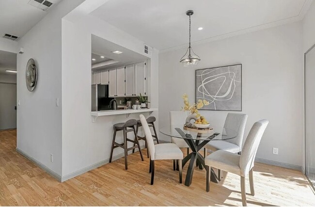 Building Photo - Newly Renovated 3 Bed / 3 Bath Home in Ardenwood – Top-Rated Schools!