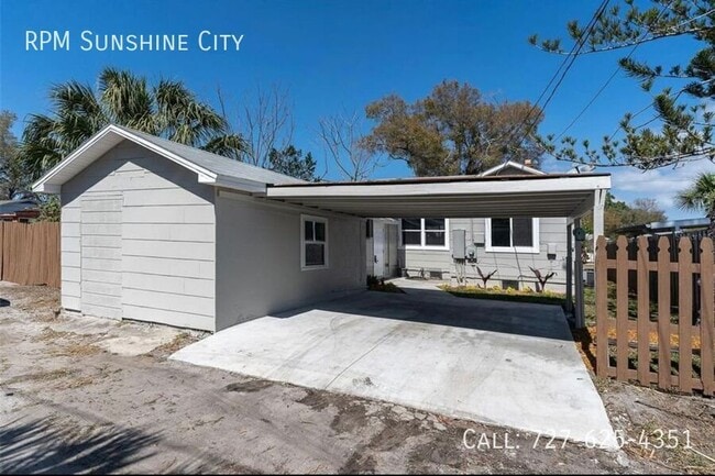 Building Photo - 4520 5th Ave N