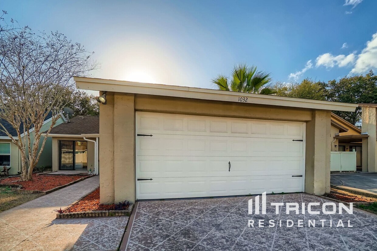 Foto principal - 1032 Weathered Wood Cir