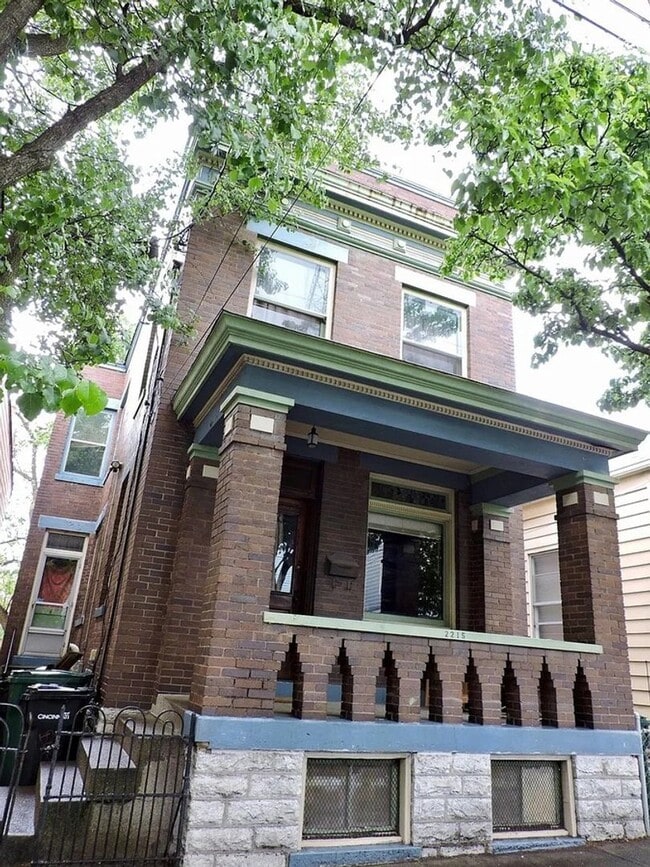 Photo - 2215 Victor St Apartment