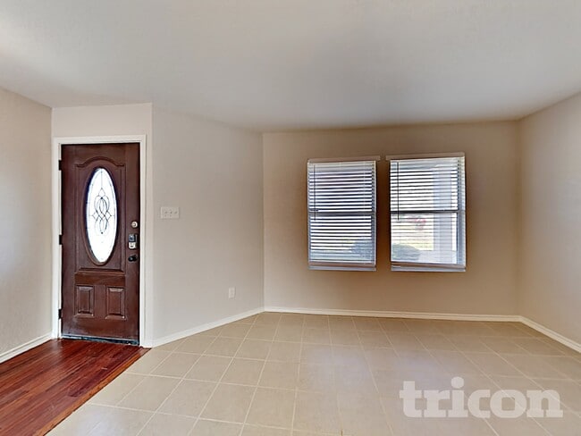 Building Photo - 9722 Amber Cove