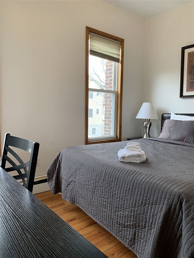 Foto del edificio - 209 Hancock Ave