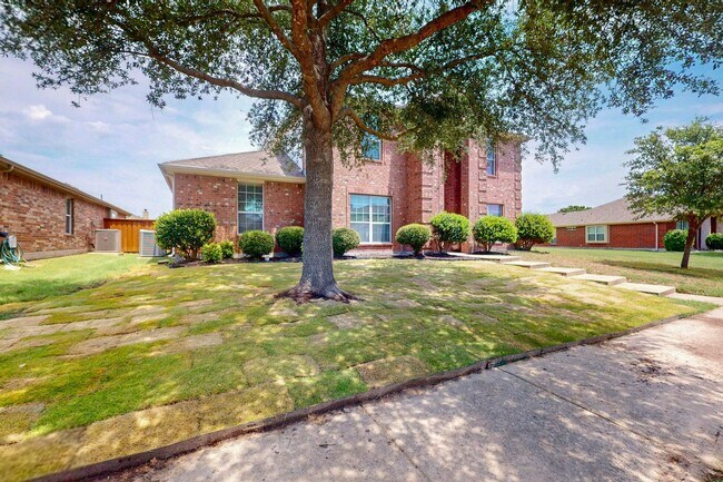 Building Photo - Spacious 4-Bedroom Home with Bonus Room and Large Backyard in Caruth Lake