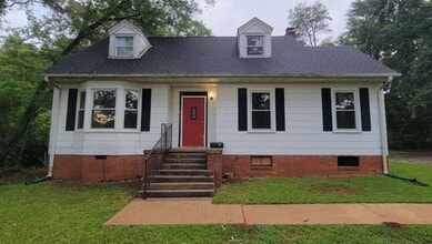 Building Photo - 2823 Poinsett Hwy