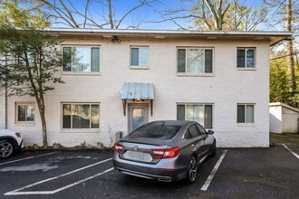 Building Photo - 1978 Wellbourne Dr NE