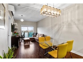 Building Photo - 20460 Douglas Cres