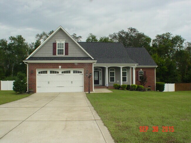 Building Photo - 124 Hurdle Ln