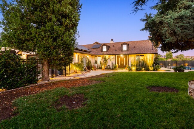 Foto del edificio - 7130 Gateshead Way