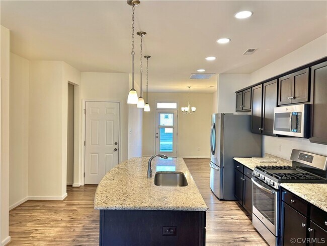 Foto del edificio - 3017 Farmstead Mill Dr