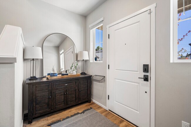 Building Photo - 20646 SE Gemstone Ave