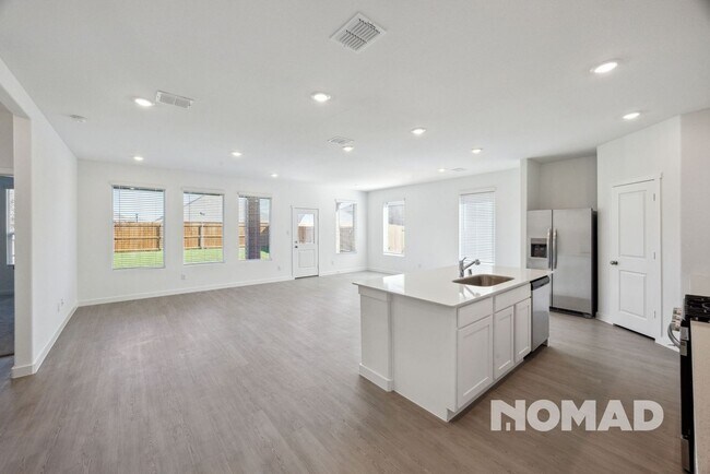 Foto del edificio - Single Family House for Rent in Little Elm