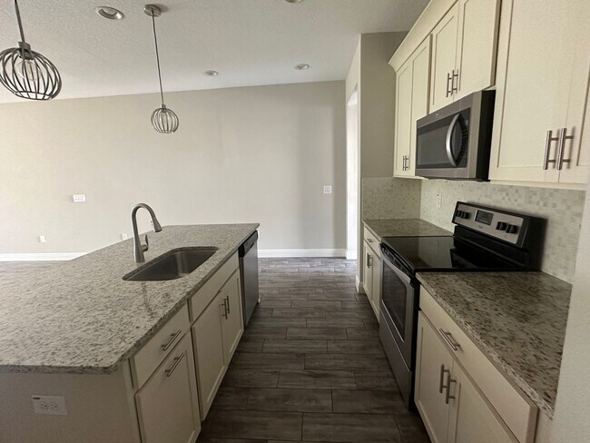 Foto del edificio - 17829 Althea Blue Place, Lutz, FL, 33558