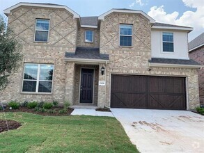 Building Photo - 2436 Valley Ln