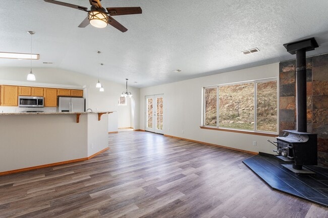 Building Photo - 106 Pinnacle Pl
